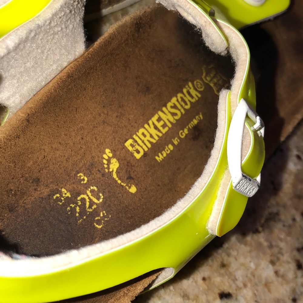 Girls Birkenstock Sandal - Picture 14 of 14